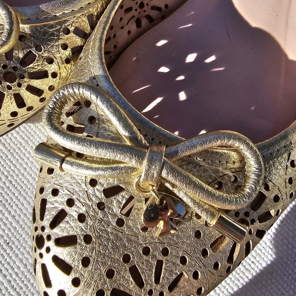 Kate Spade Walsy laser cut Gold leather ballerina flats, sz 8 Perfect - Picture 11 of 15